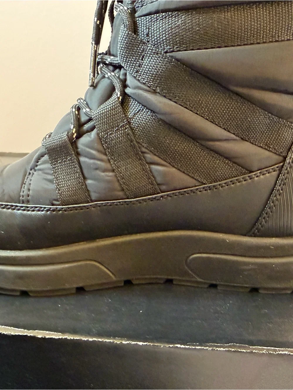 New Sorel Women's Black Insulated Winter Boots size 6.5